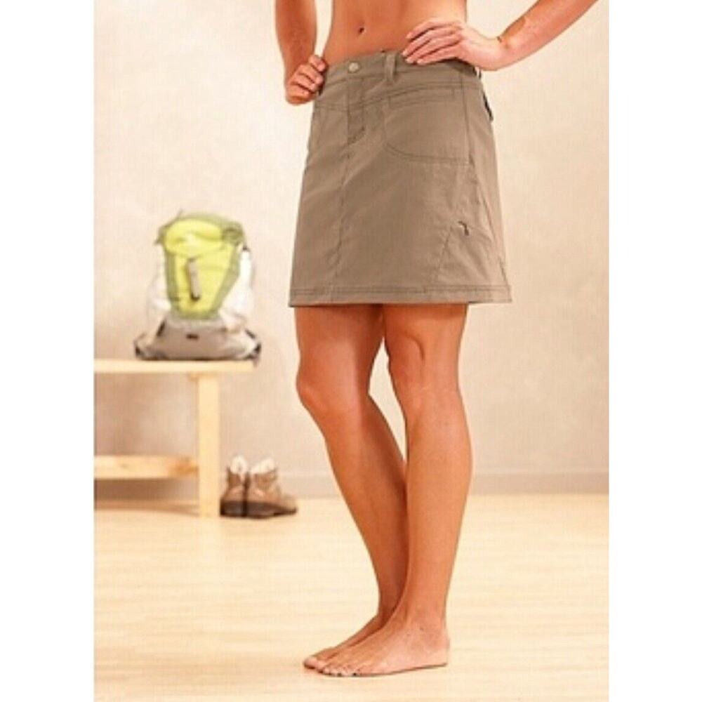 Athleta Dipper Skirt Size 8T Ecru Hiking Athletic Pockets Above The Knee